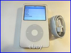 APPLE iPOD CLASSIC 5.5. GEN. WHITE 80GB. WOLFSON CHIP. NEW BATTERY